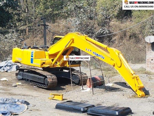 PC200 EXCAVATOR